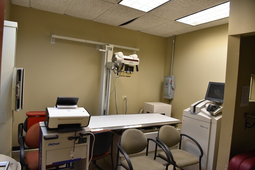 More Photos Of 3641 E 108th St, Chicago Medical For Sale