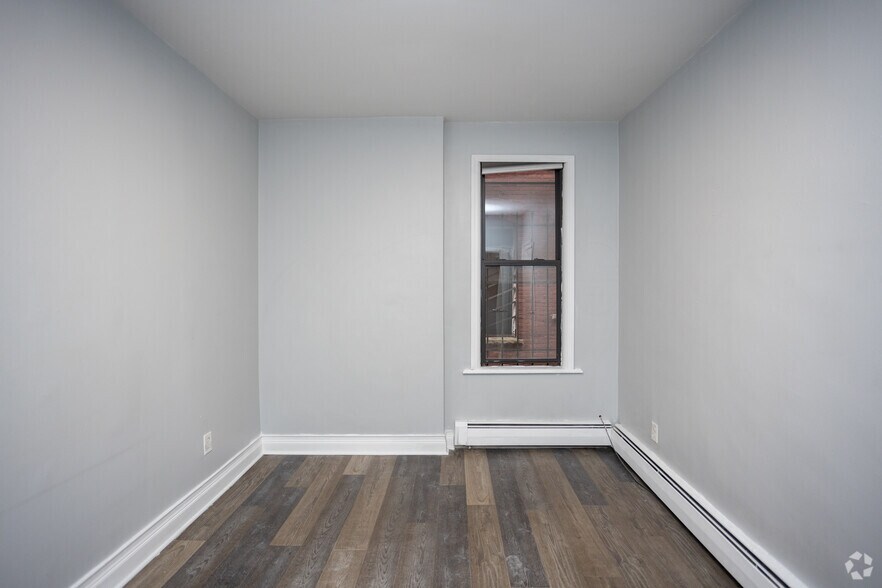 More Photos Of 328 S Mathilda St, Pittsburgh Multifamily For Sale