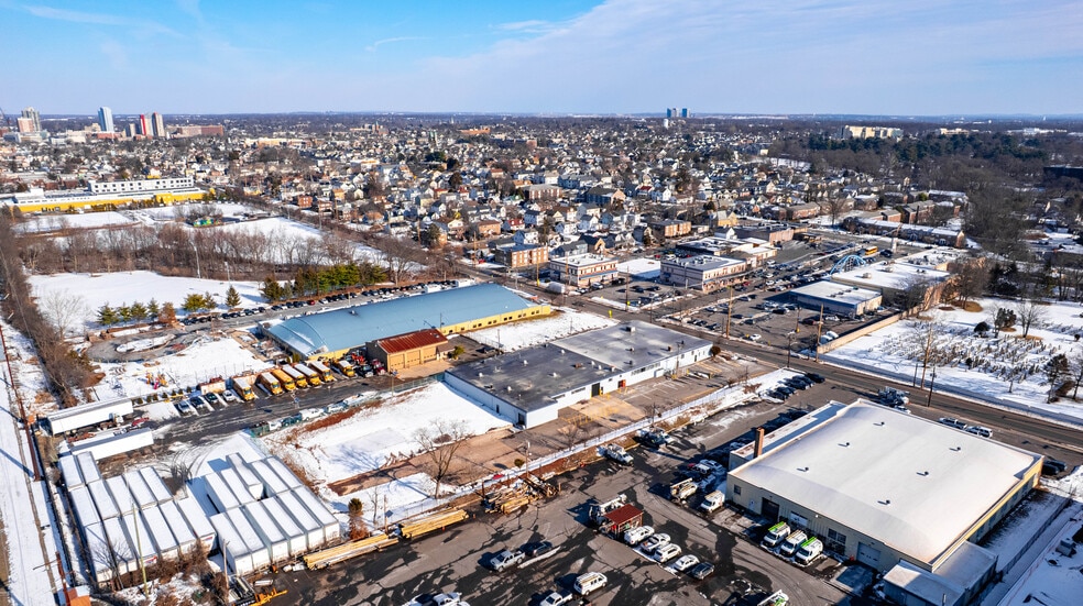 More Photos Of 569 Joyce Kilmer Ave, New Brunswick Industrial For Sale