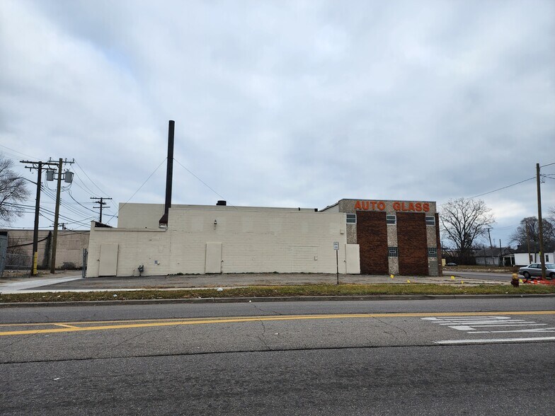 Primary Photo Of 6315 E 7 Mile Rd, Detroit Warehouse For Sale
