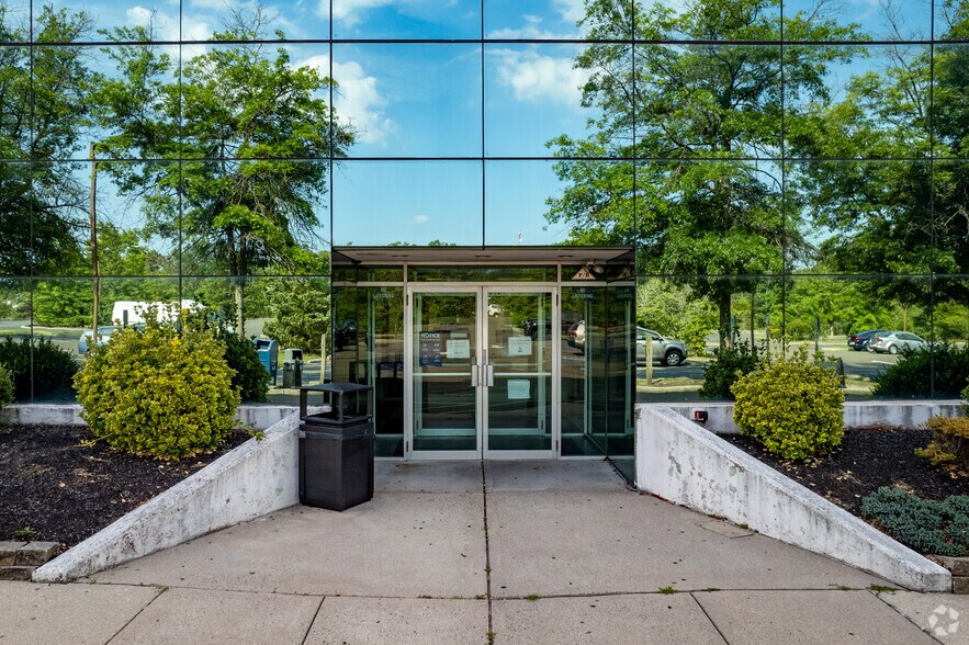 More Photos Of 5218 Atlantic Ave, Mays Landing Office For Lease