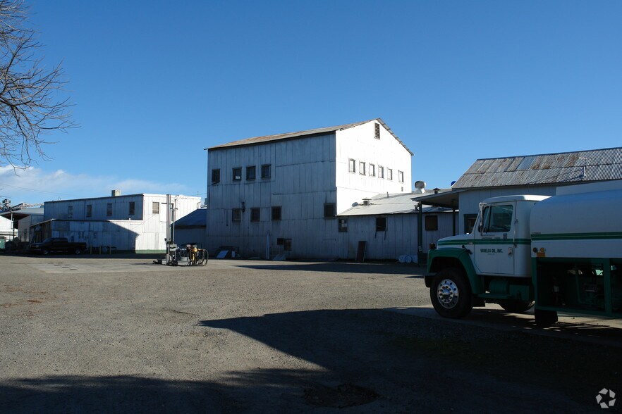 More Photos Of 2020 Esplanade Rd, Chico Light Manufacturing For Sale