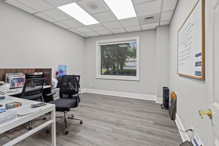 More Photos Of 147 Cedar Pointe Dr, Mooresville Research And Development For Lease