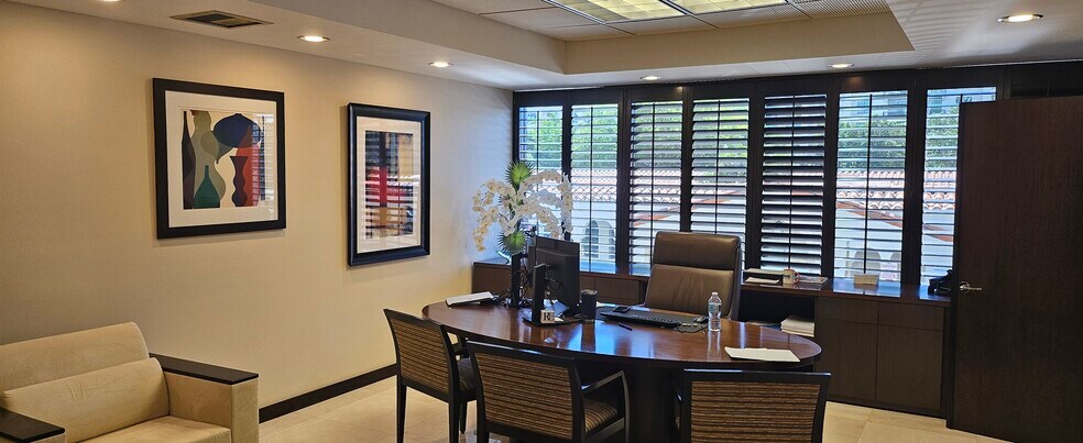 More Photos Of 365 Palermo Ave, Coral Gables Office For Sale