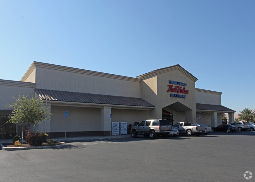 More Photos Of 1040 W Las Palmas Ave, Patterson Unknown For Lease