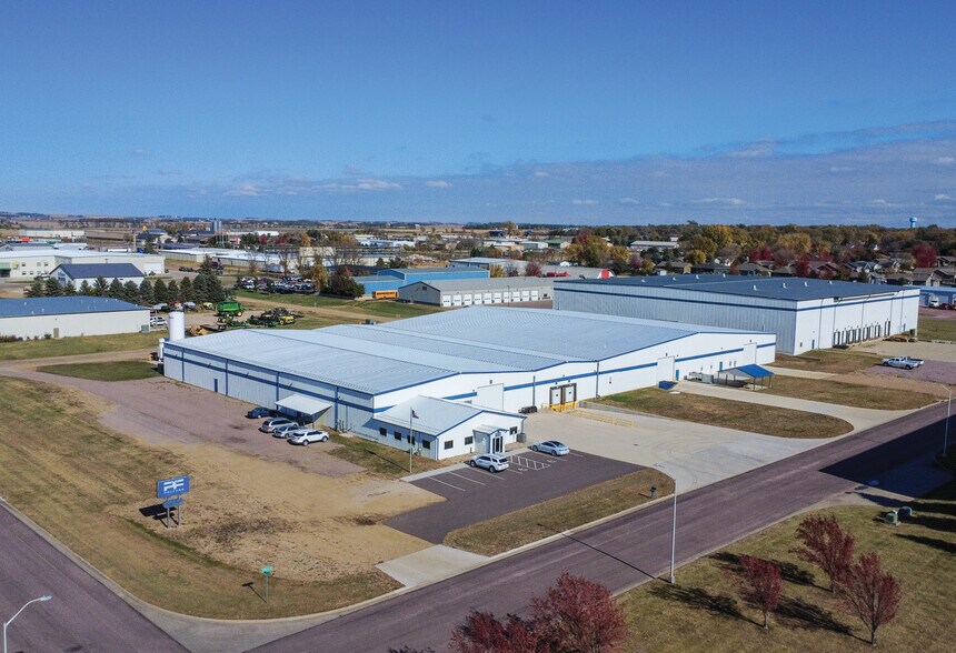 Primary Photo Of 100 Quality Park Dr, Beresford Manufacturing For Sale
