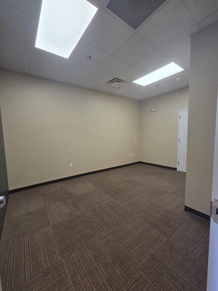 More Photos Of 1 Main St, Peabody Apartments For Lease