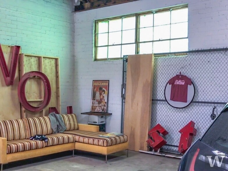 More Photos Of 2411 Exposition Pl, Los Angeles Warehouse For Sale