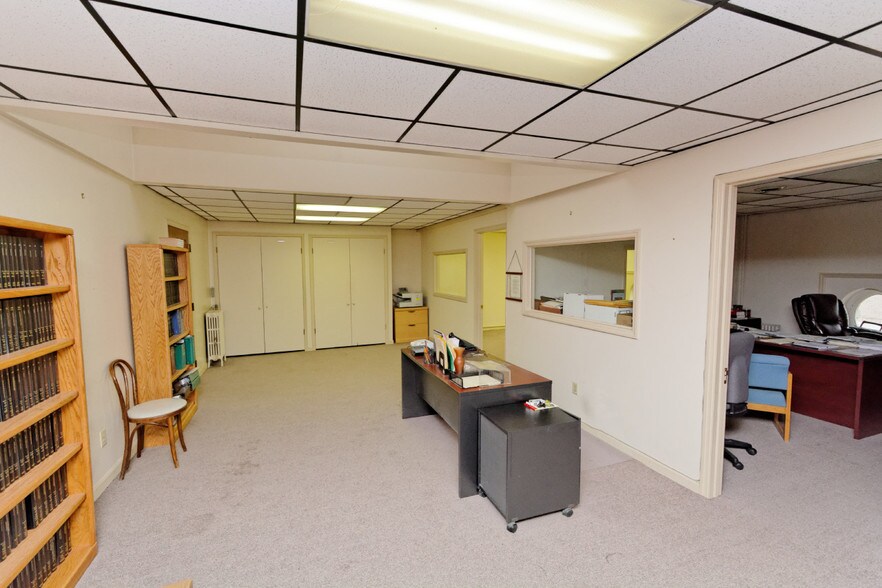 More Photos Of 600 Broadway, Albany Office For Sale
