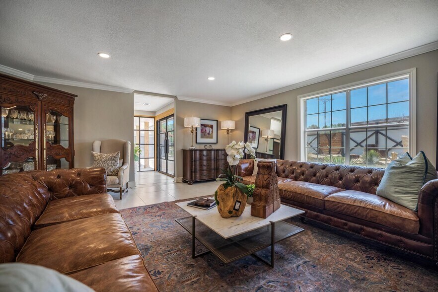 More Photos Of 6 US Highway 87, Comfort Office For Sale