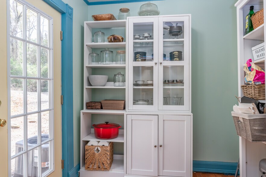 More Photos Of 401 E Bridge St, Wetumpka Specialty For Sale