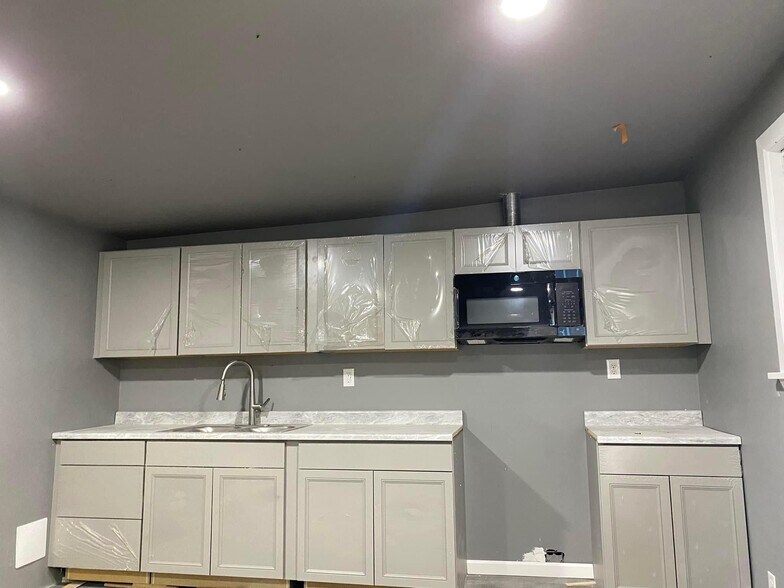 More Photos Of 616 Columbia Ave, Bridgeport Multifamily For Sale
