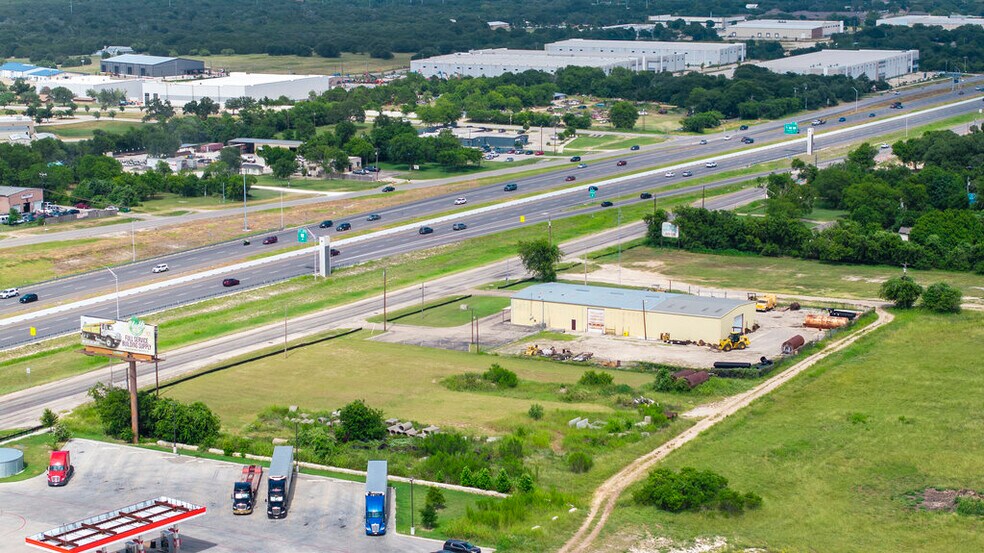 More Photos Of 3275 W US Highway 190, Belton Warehouse For Lease