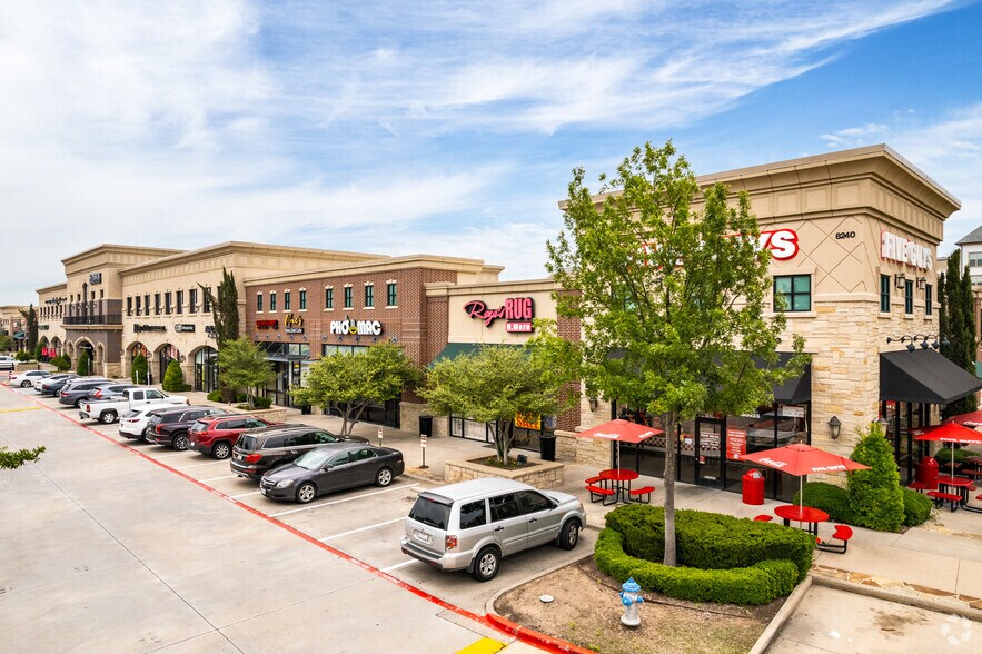 More Photos Of 8240 Preston Rd, Plano Unknown For Lease