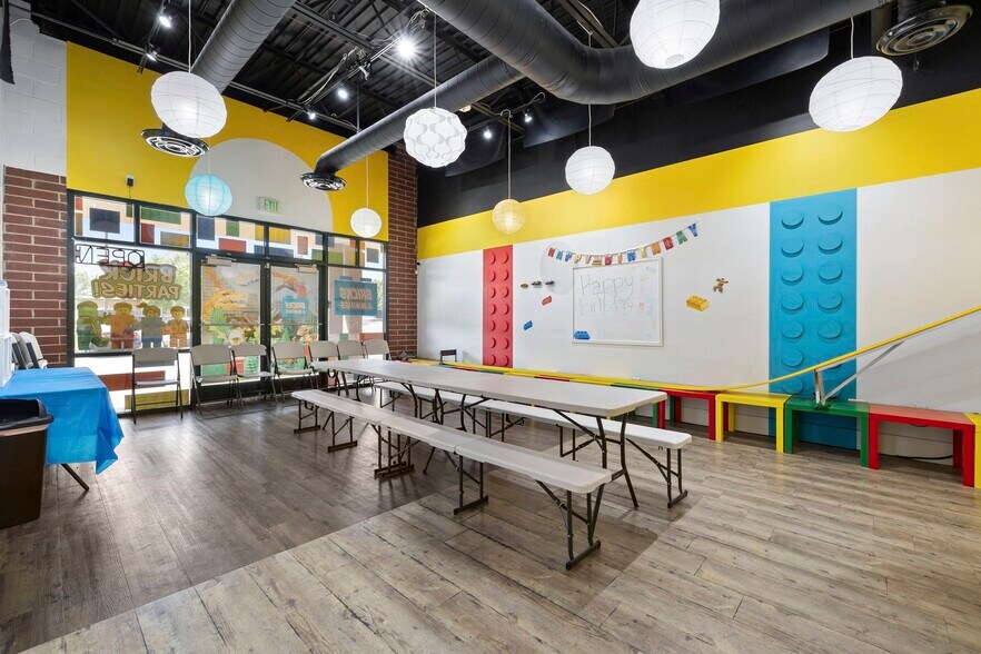 More Photos Of 1086 W South Jordan Pky, South Jordan Freestanding For Sale