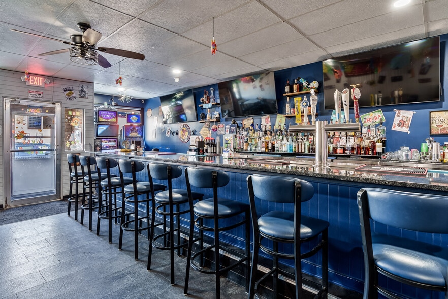 More Photos Of 415 N Center St, Durand General Retail For Sale