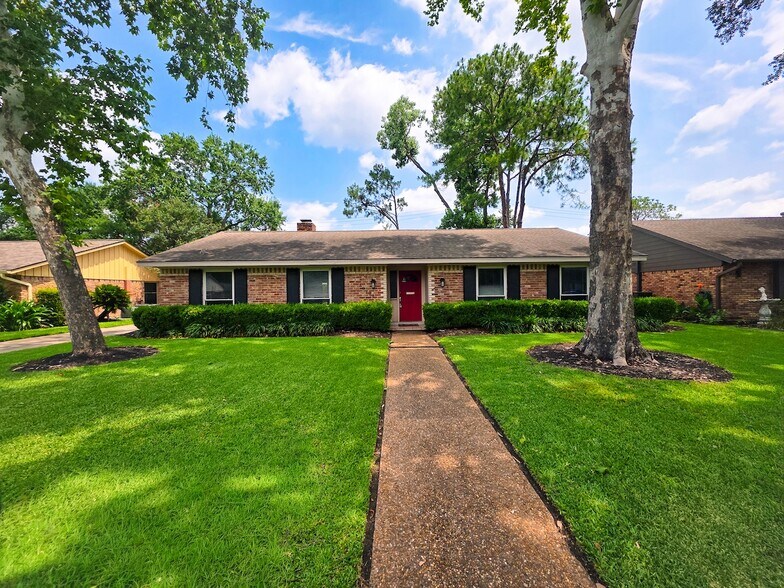 Primary Photo Of ,  Specialty For Sale