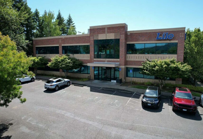Primary Photo Of 8060 SW Pfaffle St, Tigard Office For Sale