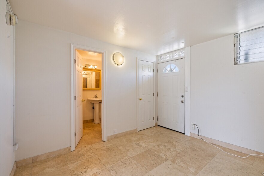 More Photos Of 254 Kaiulani Ave, Honolulu Apartments For Sale