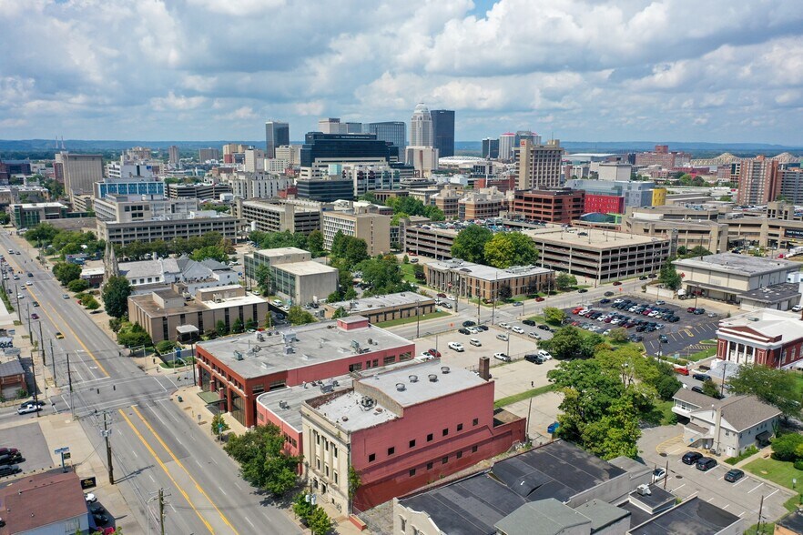 More Photos Of 501-505 E Broadway, Louisville Medical For Lease