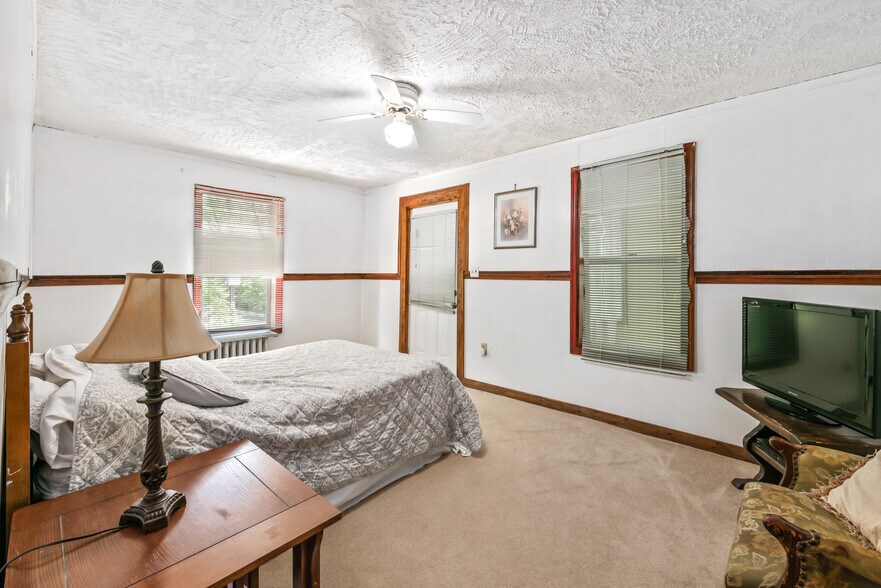 More Photos Of 9494 Riverton Rd, Bangor Restaurant For Sale