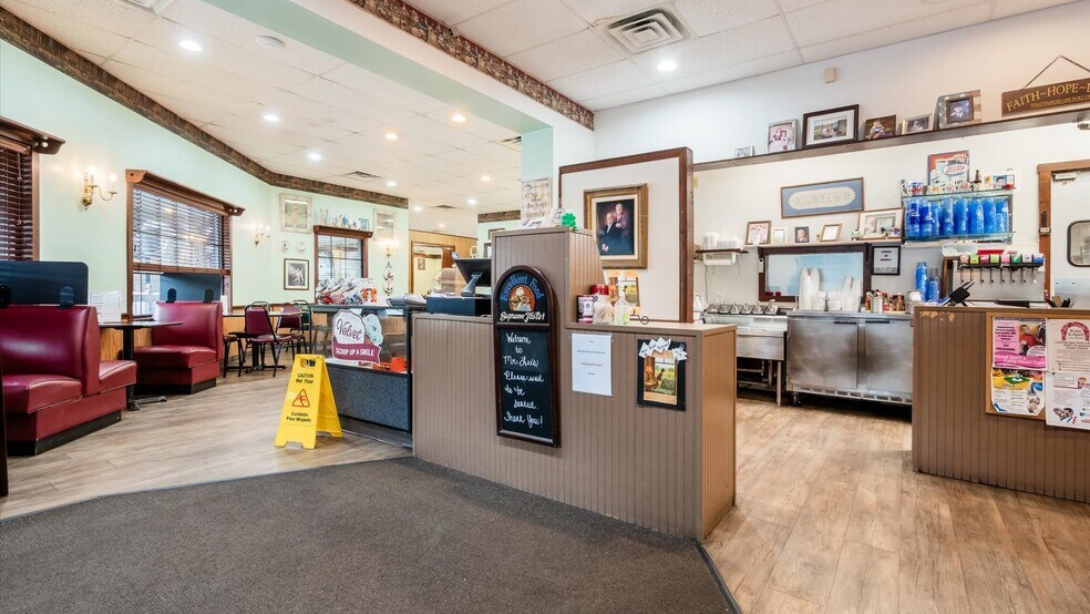 More Photos Of 2000 E Wheeling Ave, Cambridge Storefront For Sale