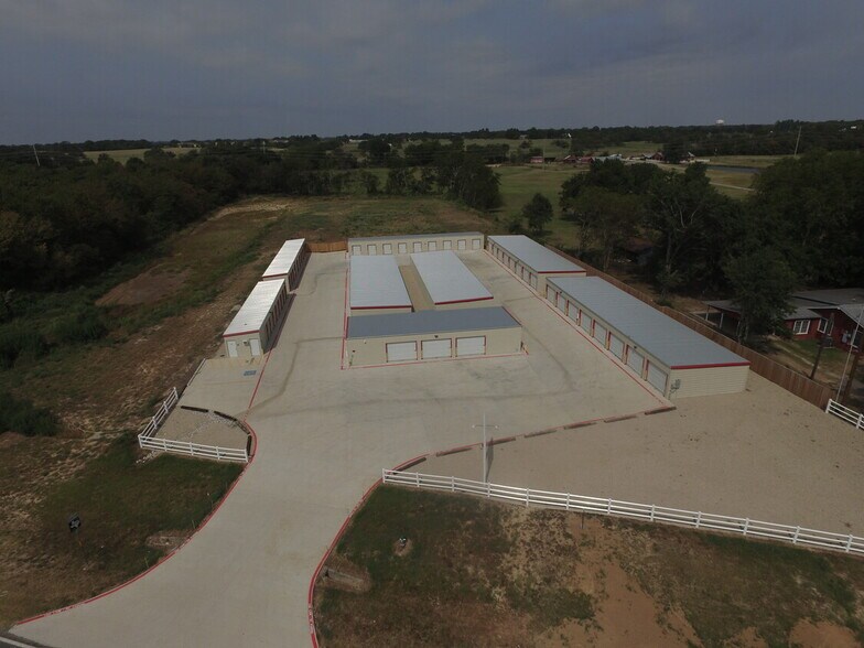 More Photos Of 1337 Arbala Rd, Sulphur Springs Self Storage For Sale