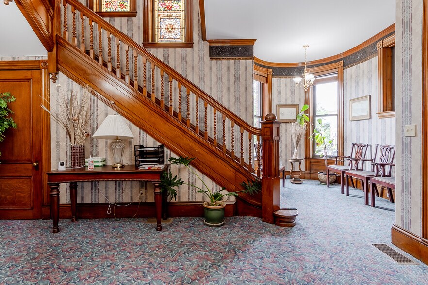 More Photos Of 25 Harvard St, Worcester Office For Lease