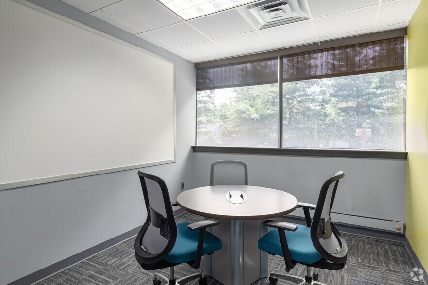 More Photos Of 1717 Newtown Langhorne Rd, Langhorne Office For Lease