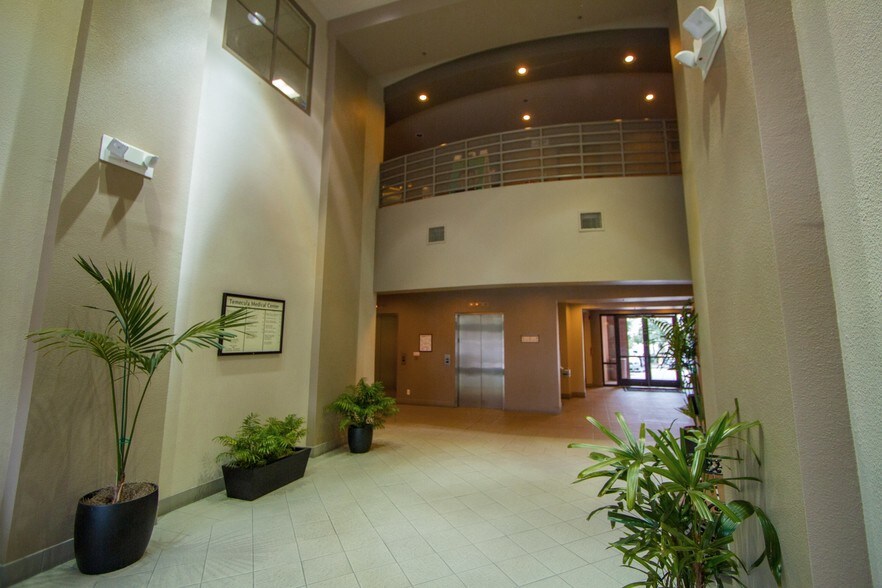 More Photos Of 27699 Jefferson Ave, Temecula Medical For Lease