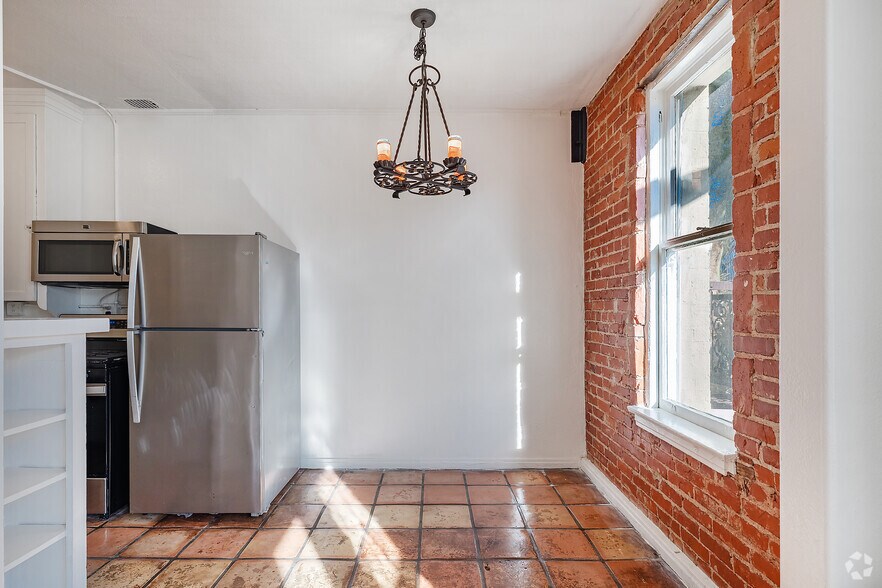 More Photos Of 1843 N Cherokee Ave, Los Angeles Apartments For Sale