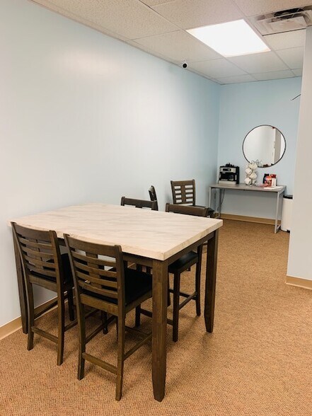 More Photos Of 329 Pine St, Williamsport Office For Lease