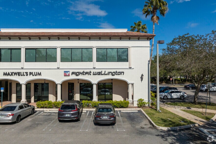 More Photos Of 12300 S Shore Blvd, Wellington Medical For Lease