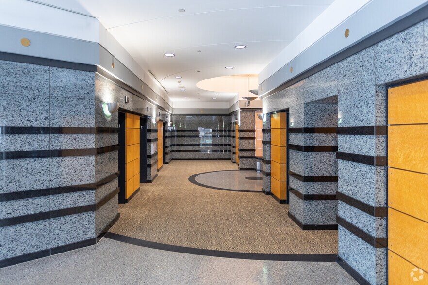 More Photos Of 625 Howe St, Vancouver Office For Lease