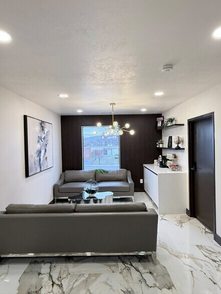 More Photos Of 332 E 3300 S, Salt Lake City Coworking Space