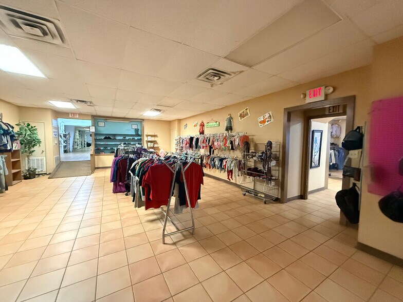 More Photos Of 700-702 E Cherokee St, Jacksonville Flex For Sale