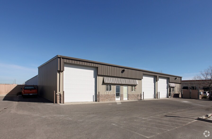 Primary Photo Of 1021 Partee Ln, Ceres Warehouse For Lease