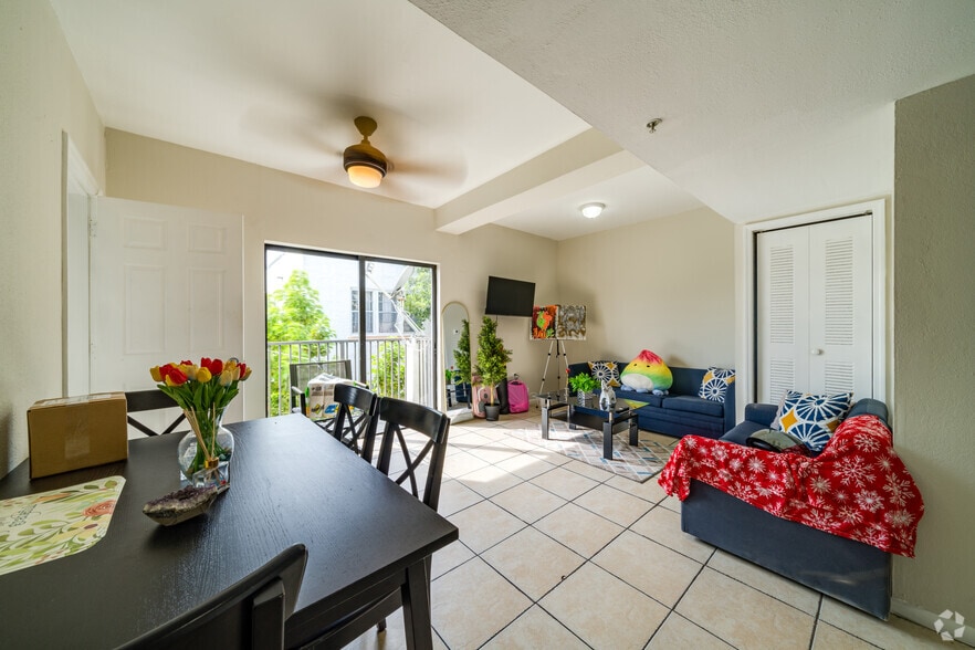 More Photos Of 763 SW 5th St, Miami Apartments For Sale