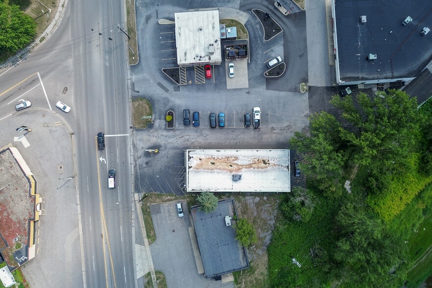 More Photos Of 3001 Ridge Rd, Buffalo Freestanding For Sale