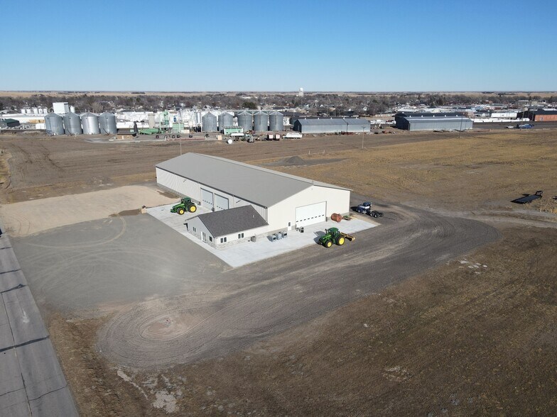 More Photos Of 504 O St, Cozad Industrial For Sale