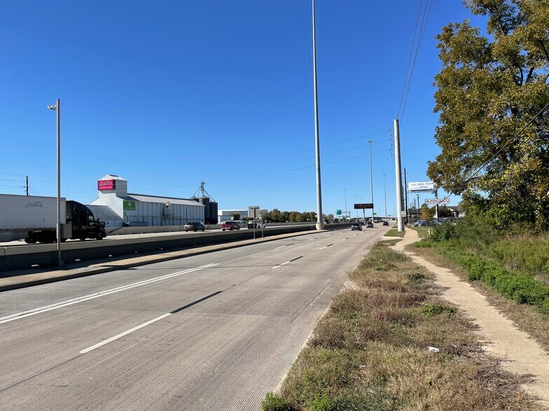 More Photos Of 17800 Northwest Fwy, Houston Land For Lease