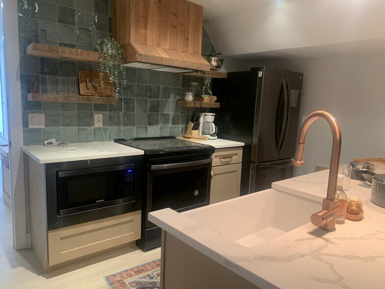 More Photos Of 1829 N 33rd St, Philadelphia Apartments For Sale