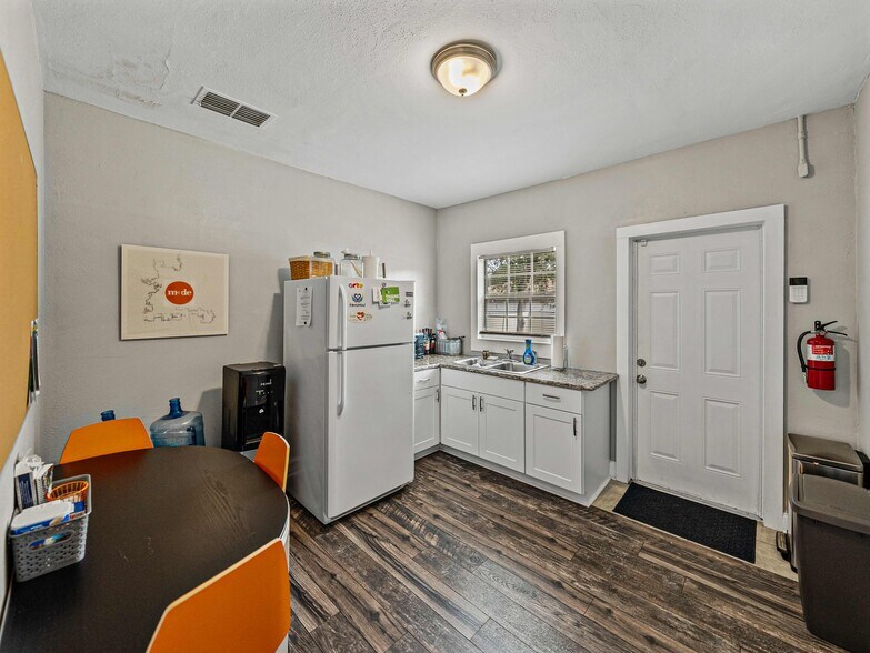 More Photos Of 4410 S Florida Ct, Lakeland Loft Creative Space For Sale