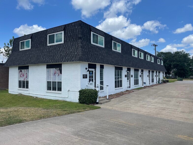 More Photos Of 2600 NASA Rd 1, Seabrook Medical For Lease