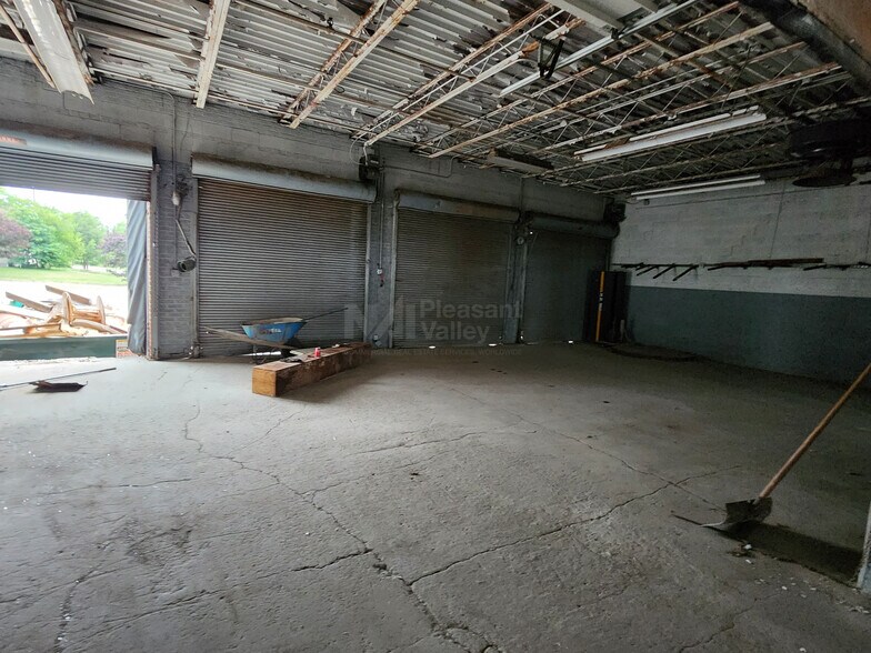 More Photos Of 711 Johnston St, Akron Warehouse For Sale