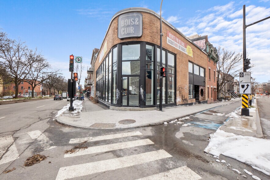 More Photos Of 3000 Rue Saint-Antoine O, Montréal Storefront Retail Office For Lease