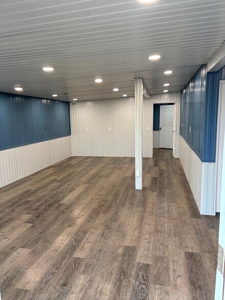 More Photos Of 1419 Old Hardin Rd, Billings Flex For Sale