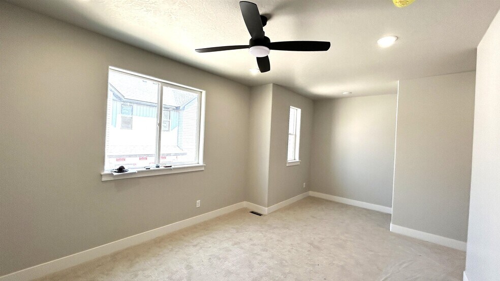 More Photos Of 110 Ridges, Pocatello Apartments For Sale
