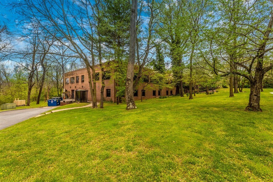 More Photos Of 4539 Metropolitan Ct, Frederick Light Manufacturing For Lease