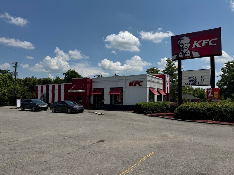 More Photos Of 1020 Oak Ridge Tpke, Oak Ridge Fast Food For Sale